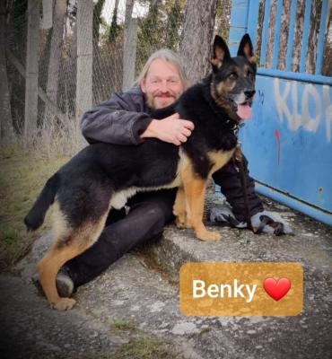 Benky_28129.jpg